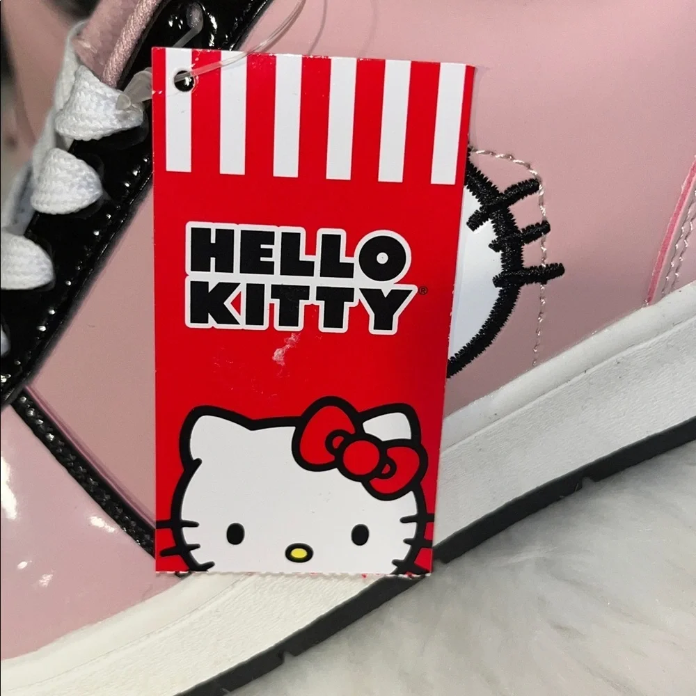 🆕Hello Kitty Sneakers Size 8 - Picture 9 of 9